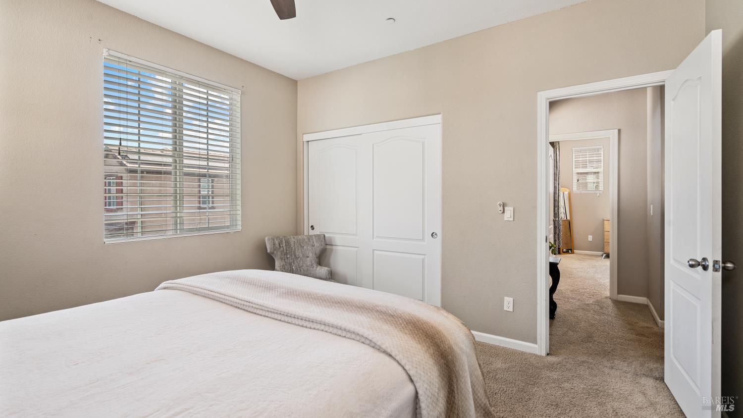 524 Chaparral Loop Vacaville, CA 95688 - Photo 19 of 43 a bedroom with a bed and a window