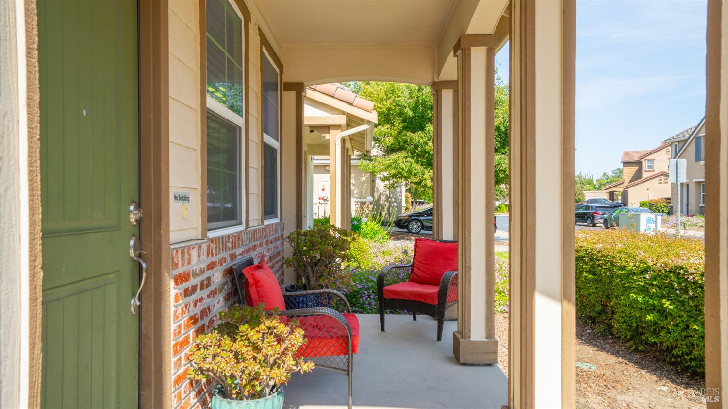 524 Chaparral Loop Vacaville, CA 95688 - Photo 3 of 43