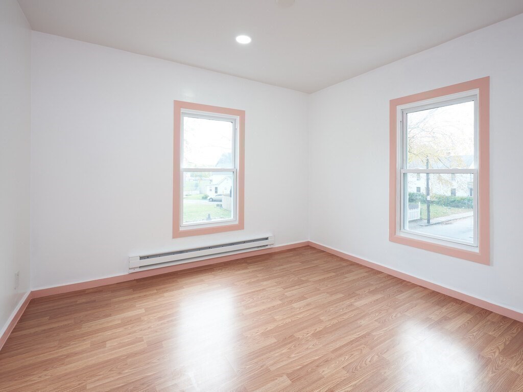 54 Queen Street Springfield, MA 01109 - Photo 11 of 15 Gallery Image 11