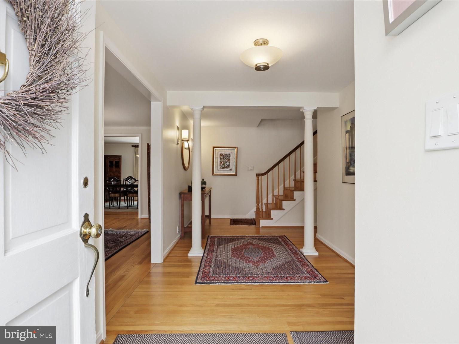 8818 Cold Spring Road Potomac, MD 20854 - Photo 7 of 60 Foyer