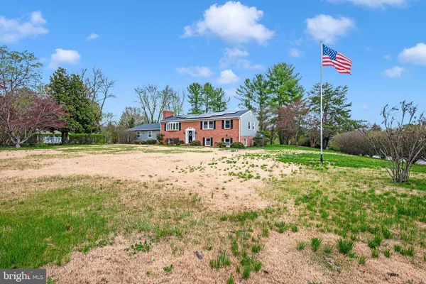 $724,990 | 301 Ingleside Drive, Fredericksburg, VA 22405
