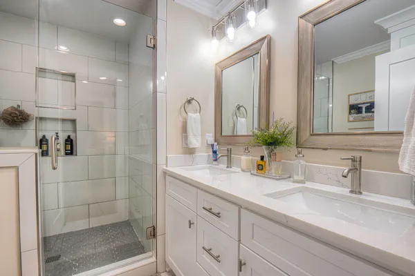 $399,900 | 2022 North Concord Road, Chattanooga, TN 37421