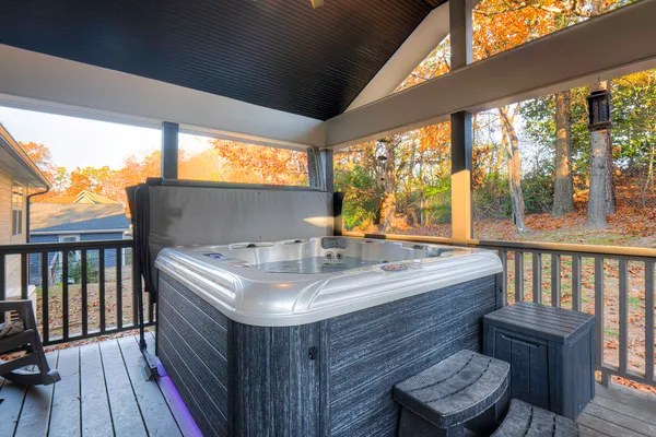 $399,900 | 2022 North Concord Road, Chattanooga, TN 37421