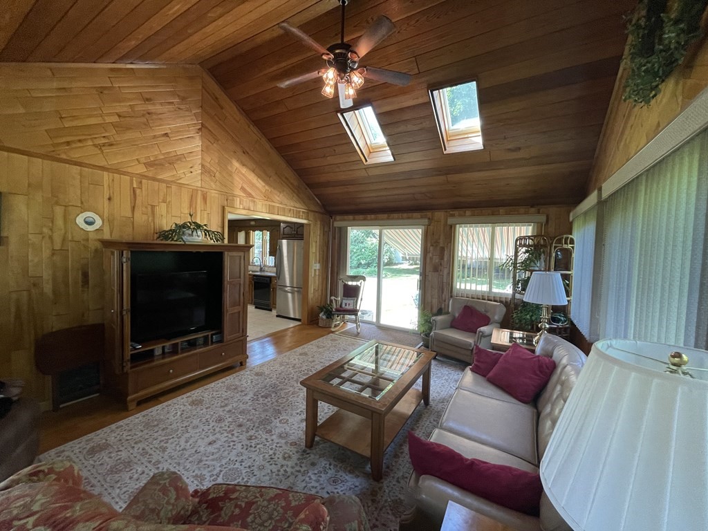 54 Richmond Road Ludlow, MA 01056 - Photo 17 of 32 Gallery Image 17