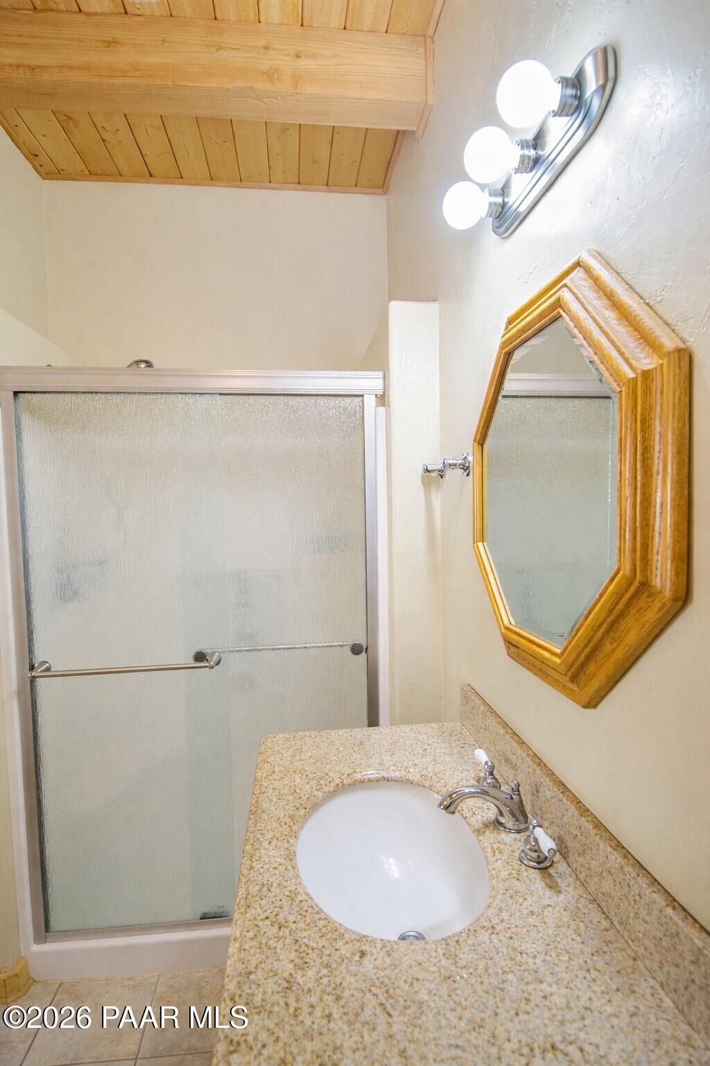 32957 Bucks Road Seligman, AZ 86337 - Photo 18 of 40 2nd Master Bath