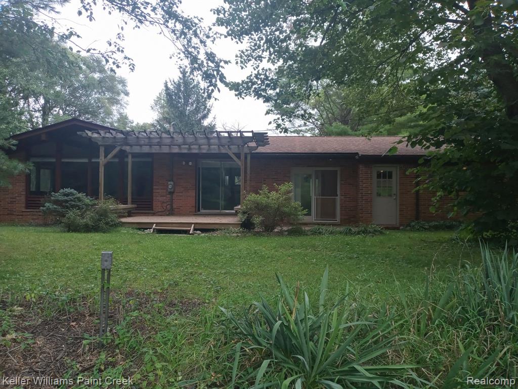 3340 Hadden Road Rochester, MI 48306 - Photo 10 of 20