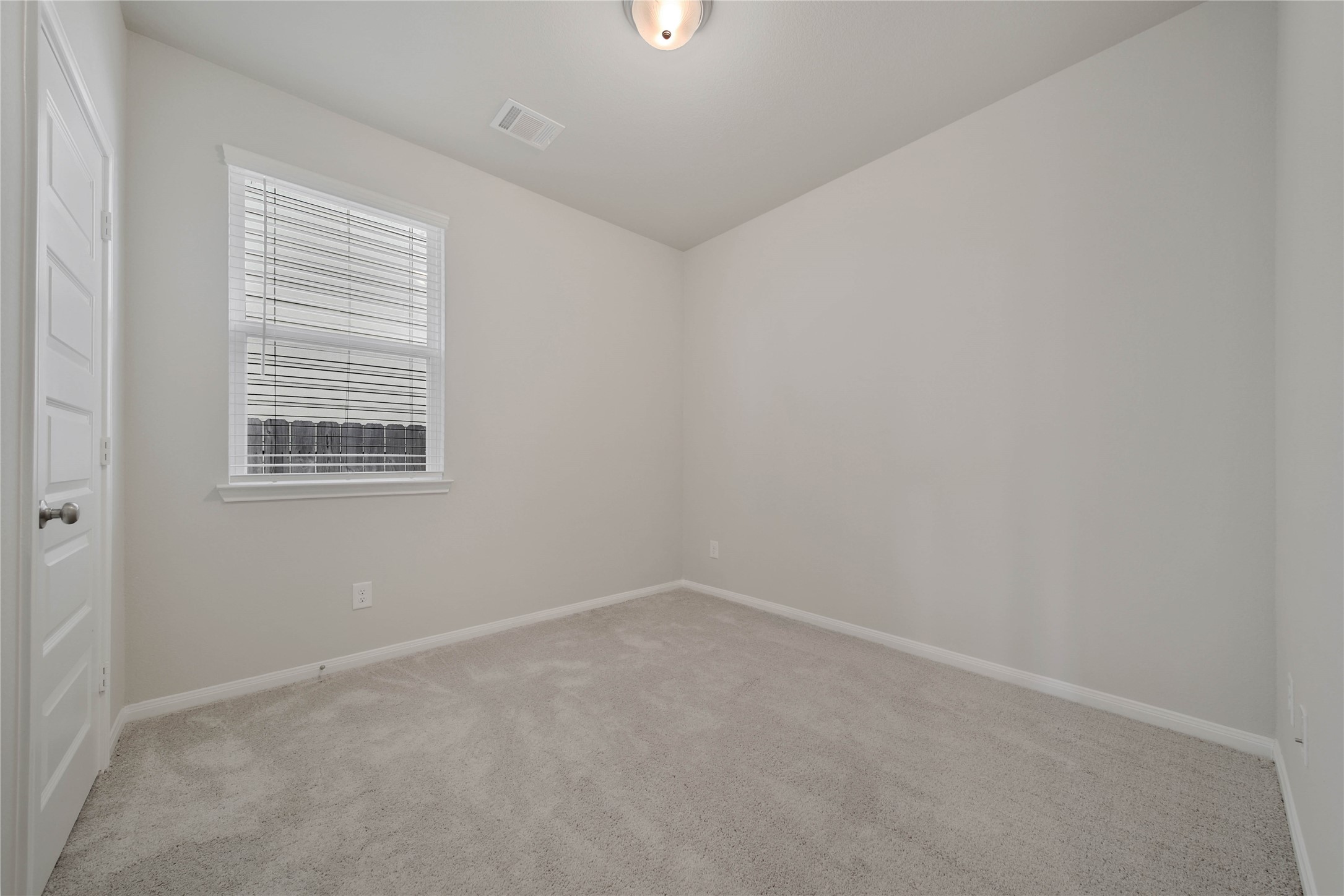 7080 Silverleaf Oak Street Conroe, TX 77304 - Photo 18 of 35 The secondary bedrooms are a nice size and they are bright with generous closet space.