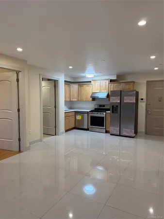 $3,100 | 6538 Austin Street, Unit 2C | Rego Park