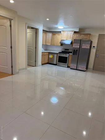 $3,100 | 6538 Austin Street, Unit 2C | Rego Park