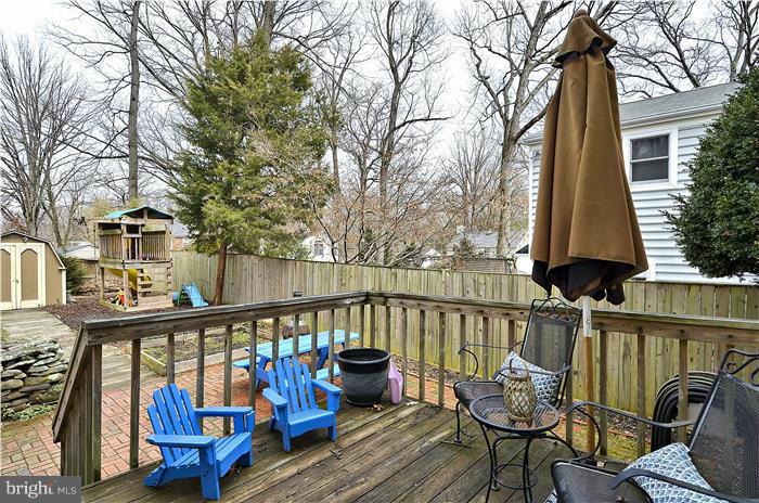 9905 Woodburn Road Silver Spring, MD 20901 - Photo 21 of 29 Exterior (Rear)