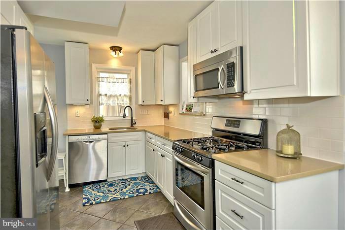 9905 Woodburn Road Silver Spring, MD 20901 - Photo 4 of 29 Kitchen