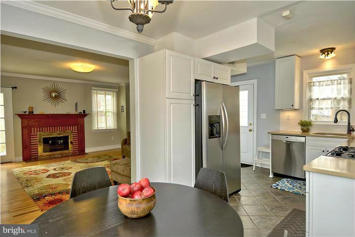 9905 Woodburn Road Silver Spring, MD 20901 - Photo 6 of 29 Kitchen