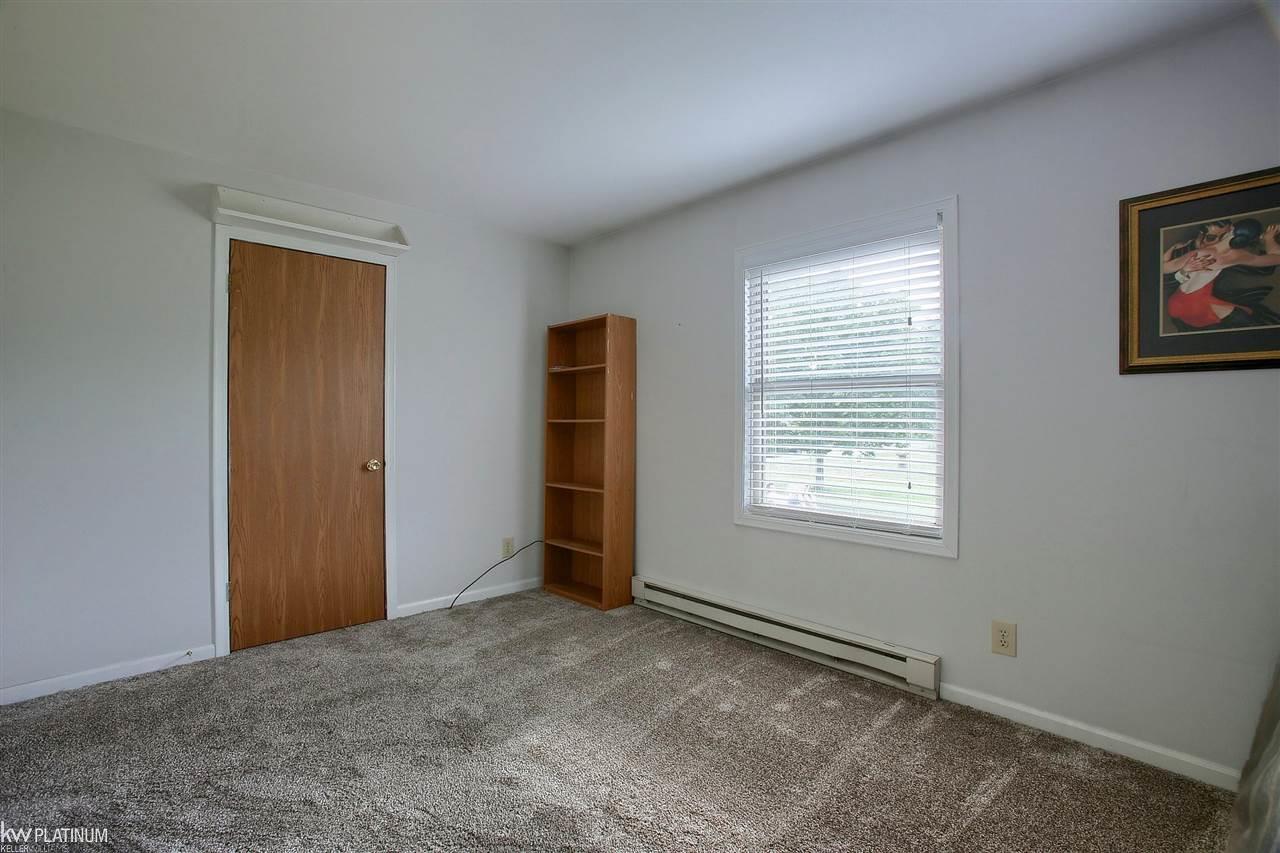 1954 Berville Road Allenton, MI 48002 - Photo 20 of 29 50019285-19.JPG
