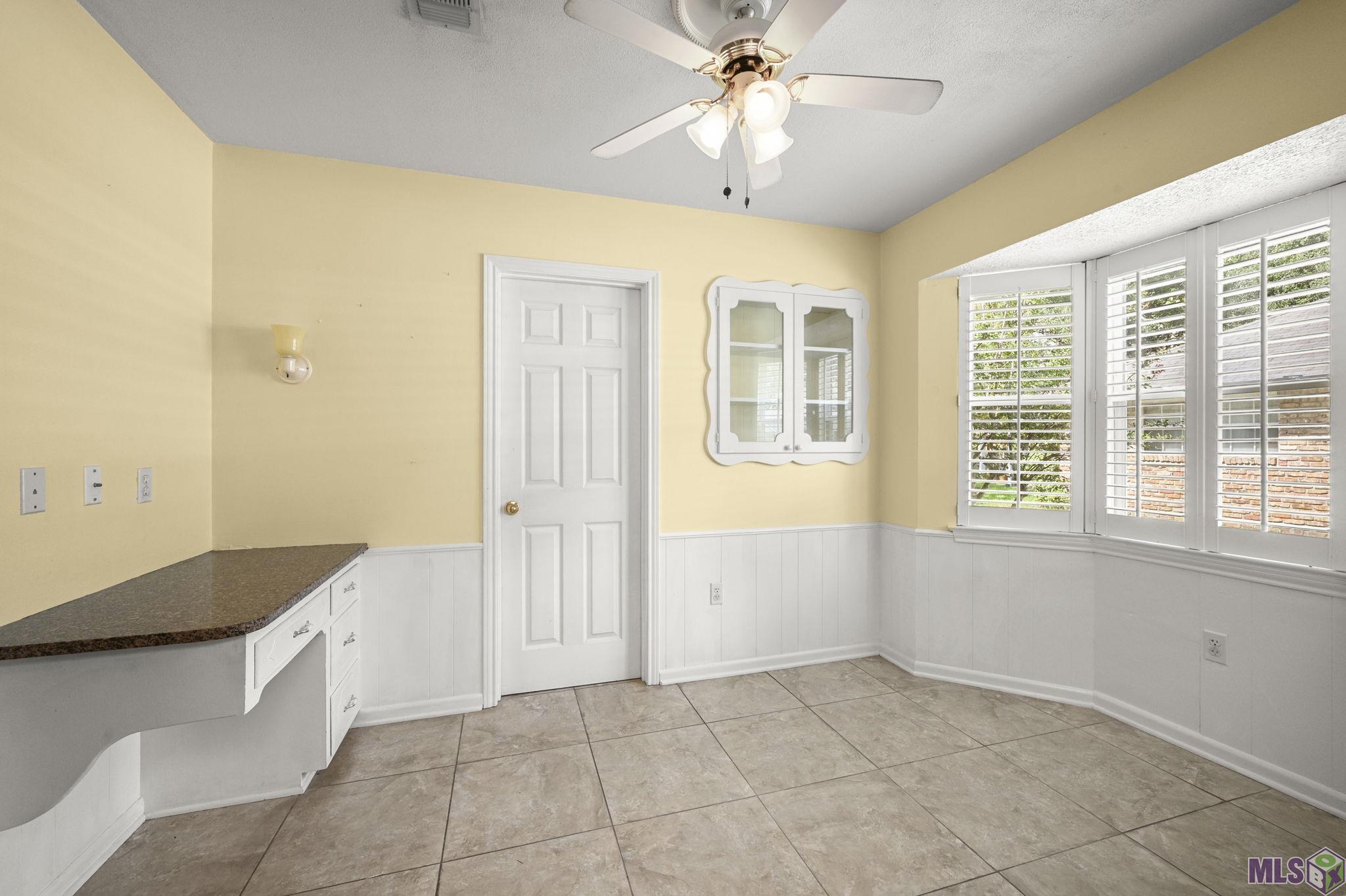 10615 Rondo Avenue Baton Rouge, LA 70815 - Photo 9 of 26 Breakfast Area