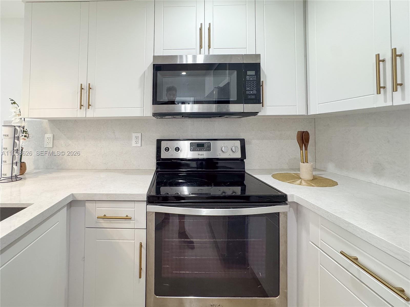 2933 Northwest 48th Terrace Miami, FL 33142 - Photo 11 of 23
