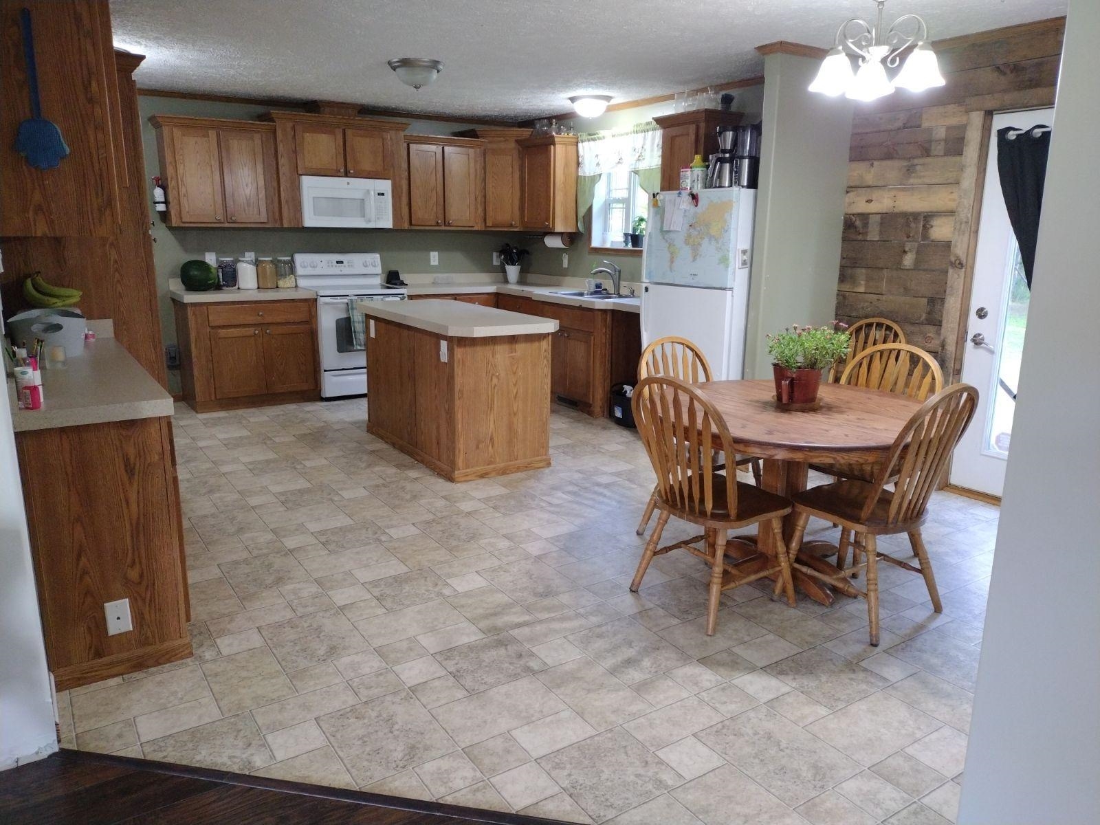 2160 East Almeda Beach Road Pinconning, MI 48650 - Photo 3 of 28