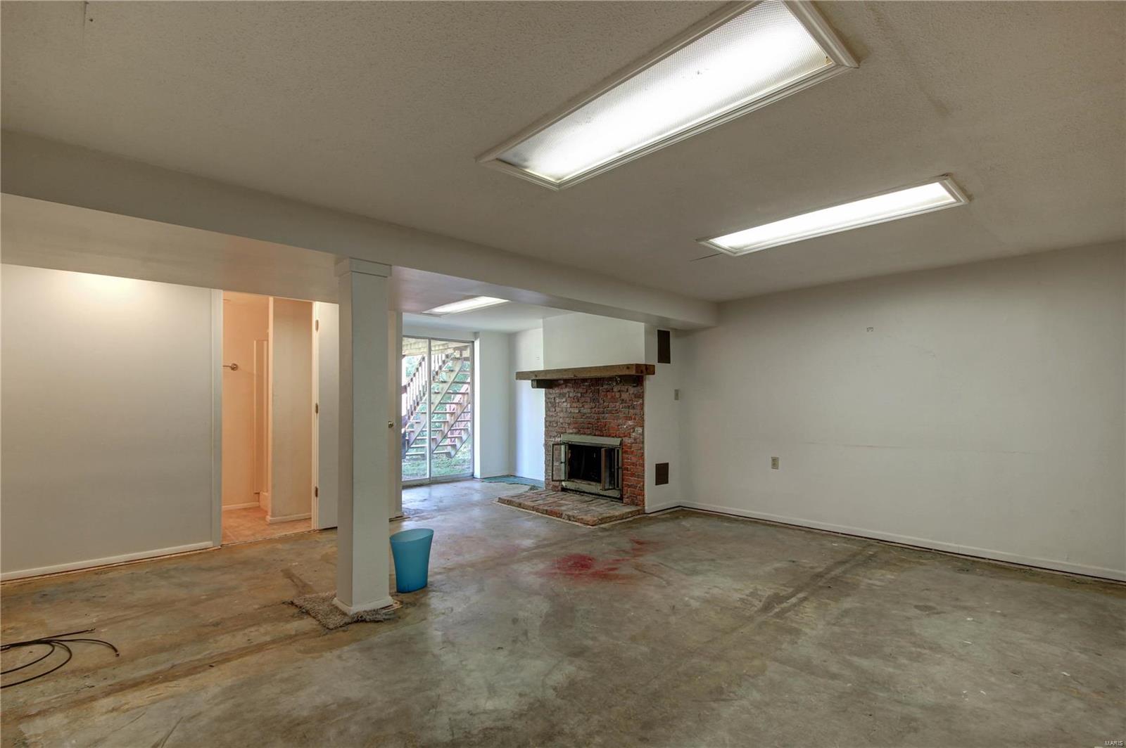 254 Braeshire Drive Ballwin, MO 63021 - Photo 26 of 36 Gallery Image 26
