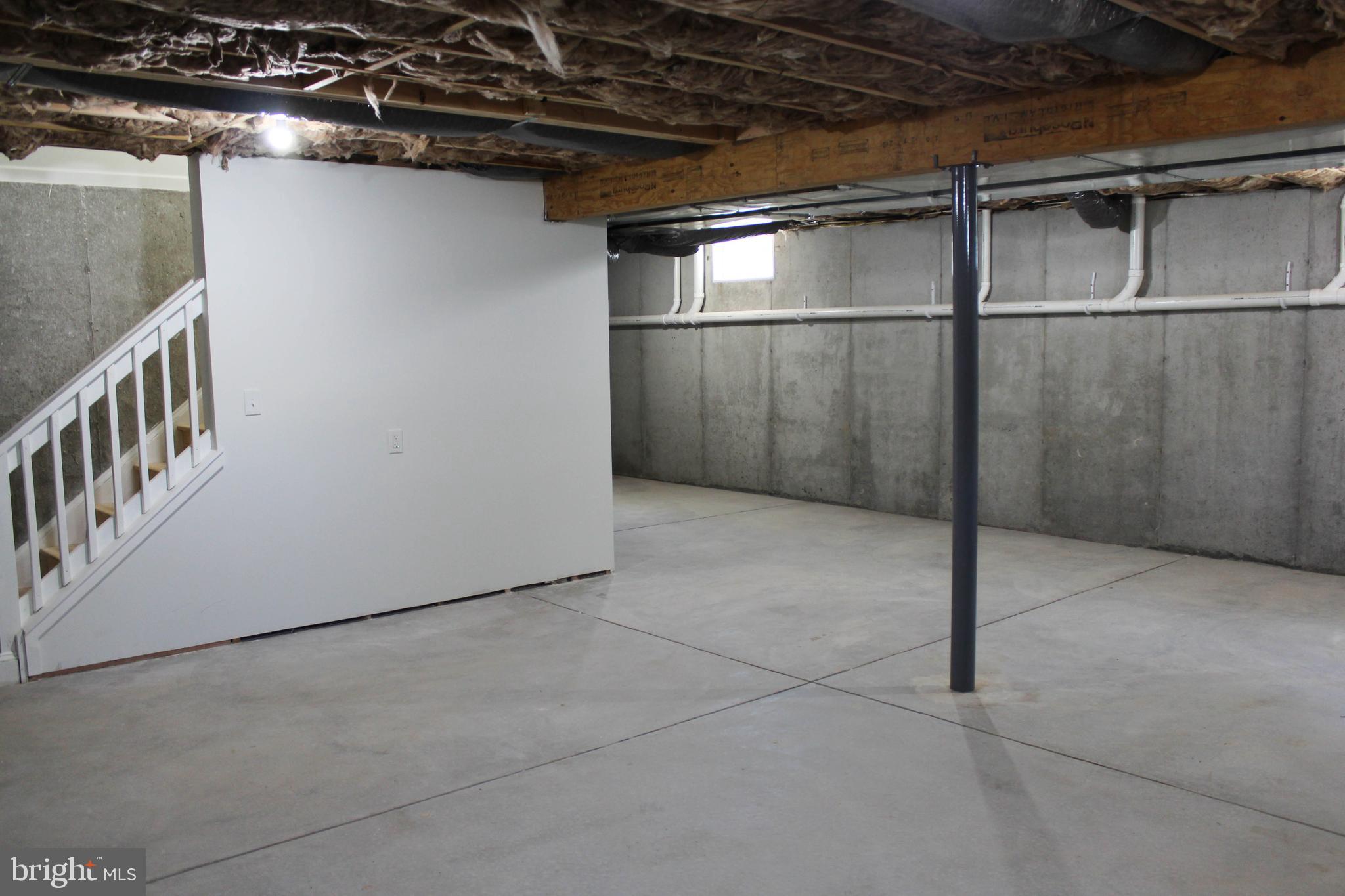 1402 Central Minotola, NJ 08341 - Photo 29 of 33 a view of an empty room