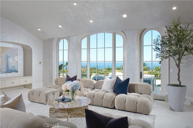 $27,395,000 | 3 Island Vista, Newport Coast, CA 92657