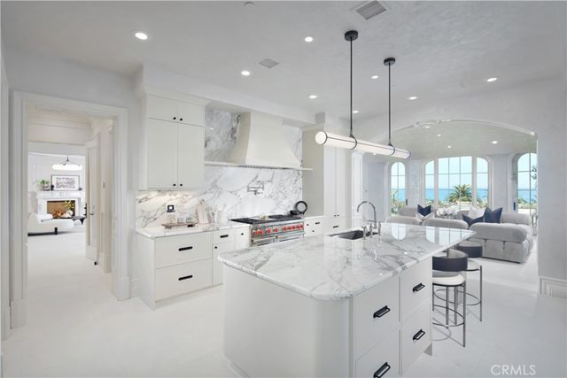 $27,395,000 | 3 Island Vista, Newport Coast, CA 92657