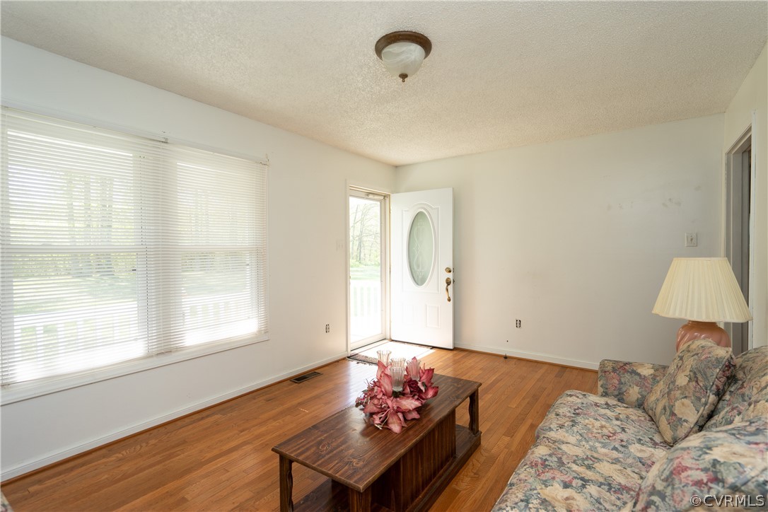 1802 Vessel's Road Newtown, VA 23126 - Photo 18 of 24 Gallery Image 18