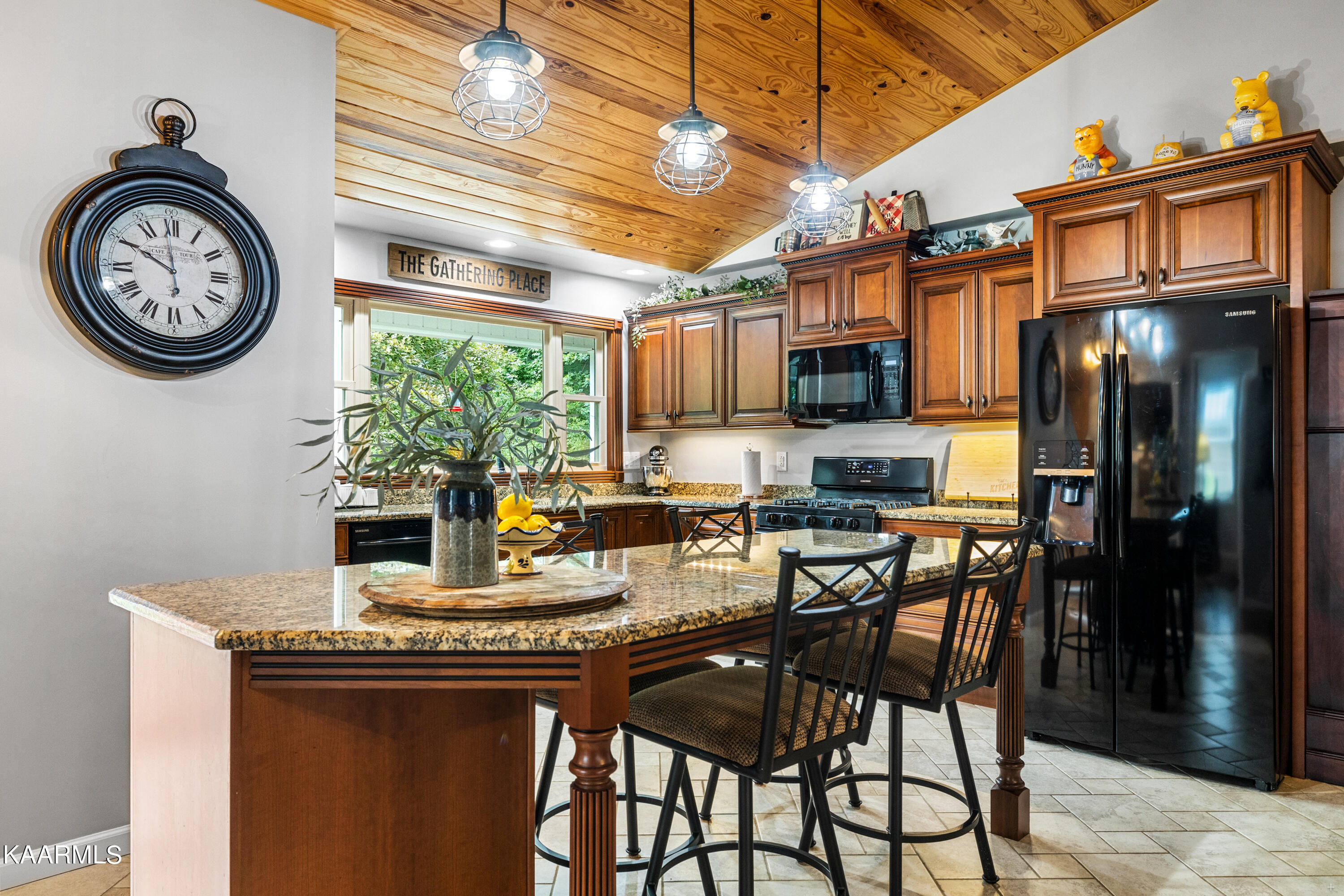 159 Black Fox Harbor Road Washburn, TN 37888 - Photo 18 of 39 Kitchen island