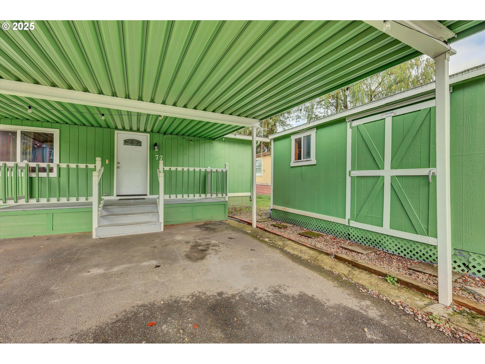 23200 Northeast Sandy Boulevard, Unit 77 Troutdale, OR 97060 - Photo 11 of 43 a view of a backyard