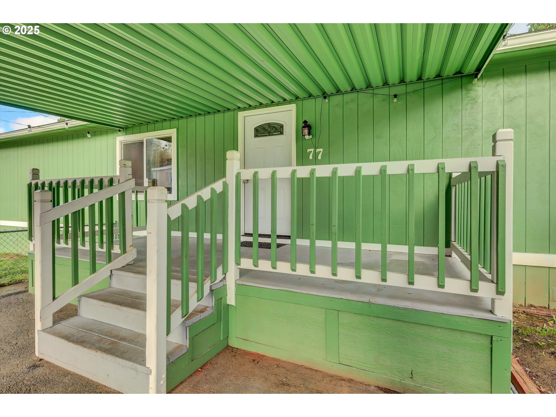 23200 Northeast Sandy Boulevard, Unit 77 Troutdale, OR 97060 - Photo 5 of 43 a view of a backyard with a garden