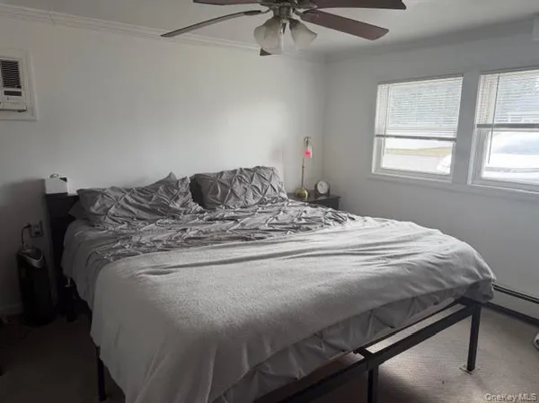 $599,000 | 16 West Marine Avenue, Lindenhurst, NY 11757