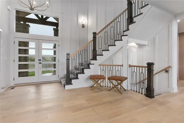 $744,050 | 2033 Southwest Red Barn Lane, Lee's Summit, MO 64082