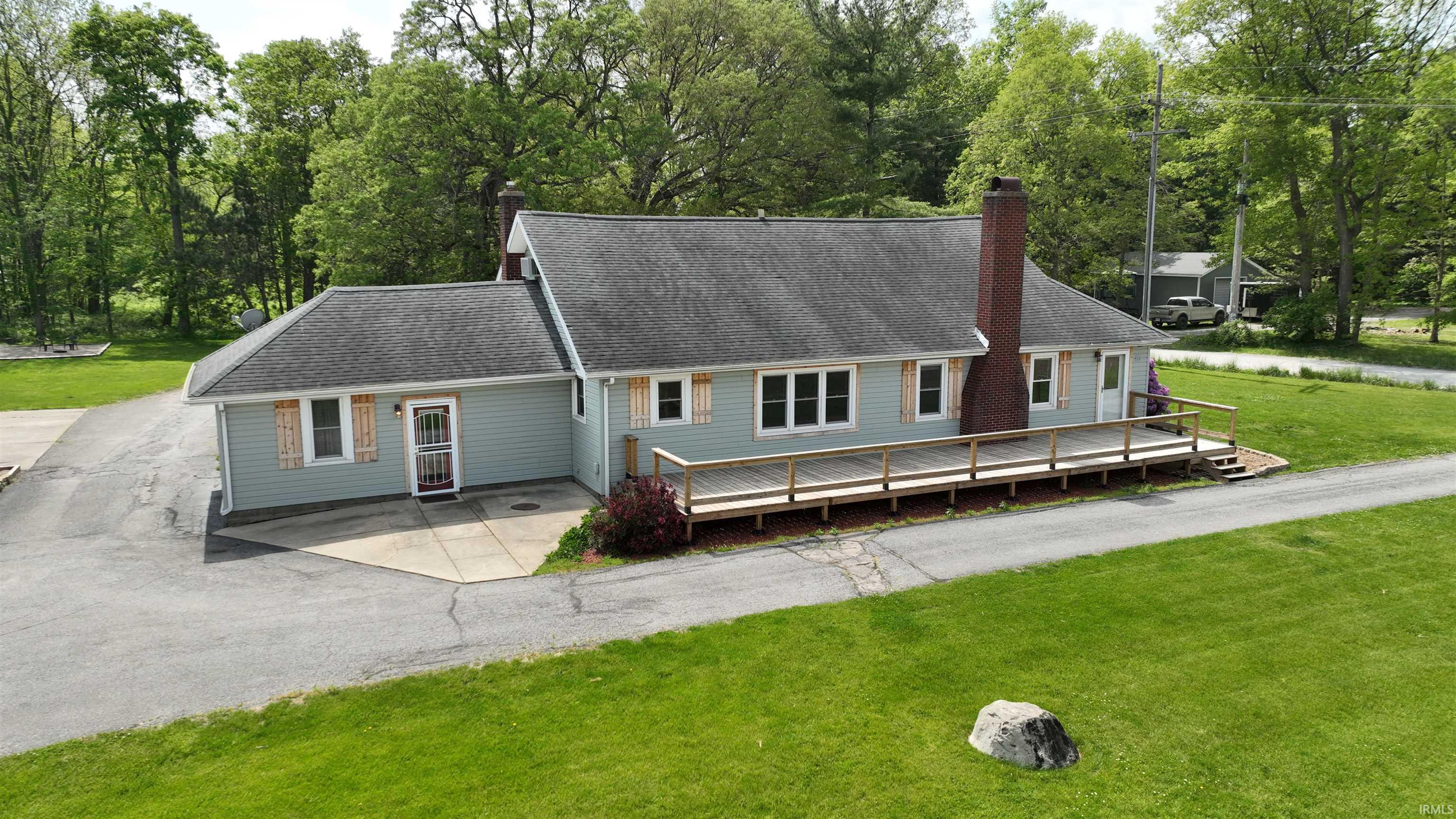 4386 Luse Road Monticello, IN 47960 - Photo 2 of 27