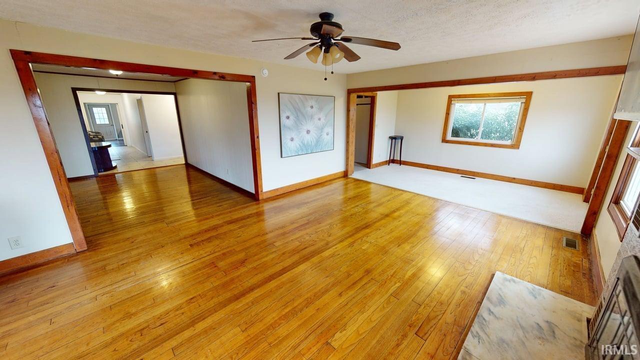 4386 Luse Road Monticello, IN 47960 - Photo 4 of 27