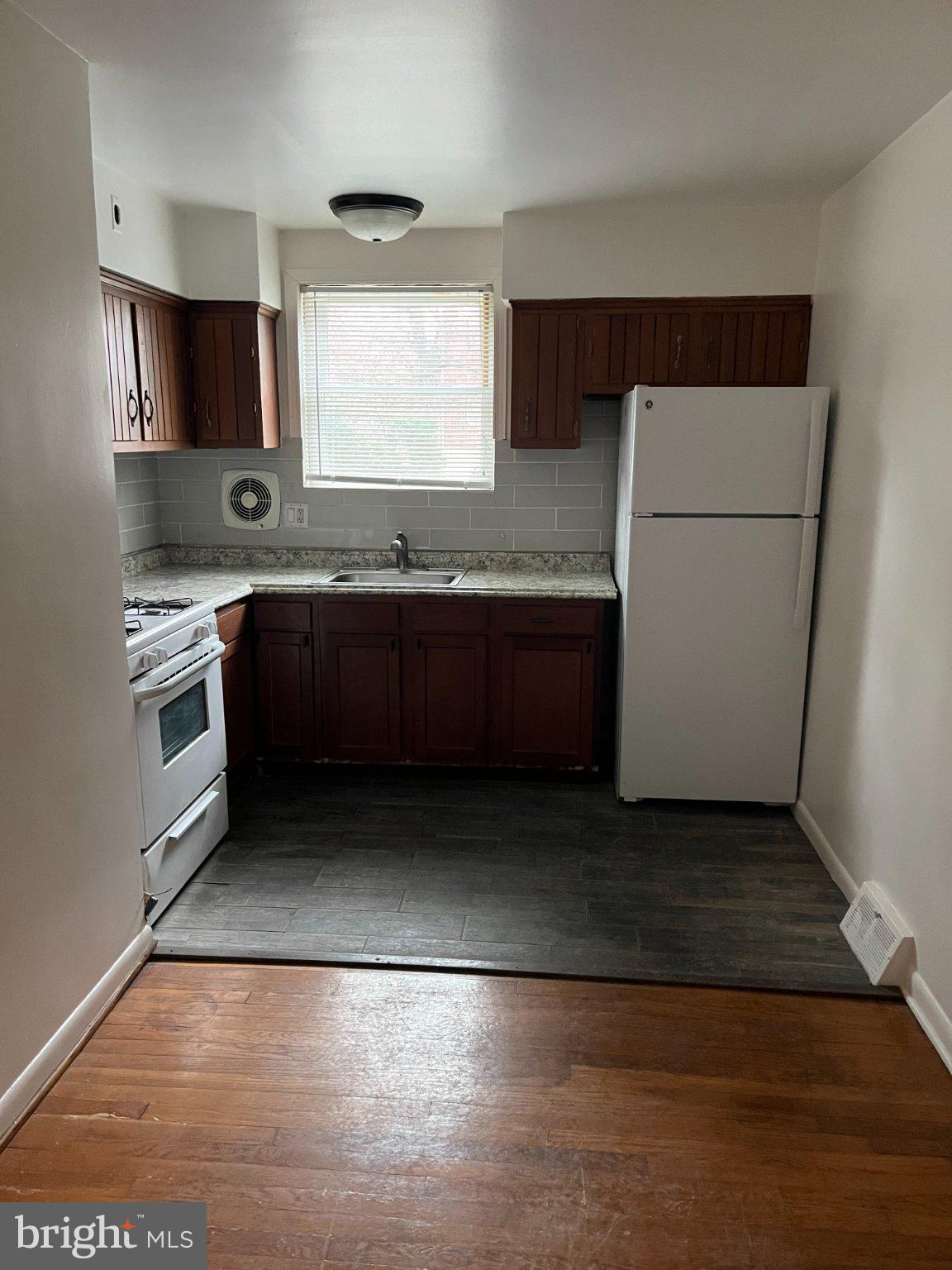 1005 Cedarcroft Road Baltimore, MD 21212 - Photo 2 of 7