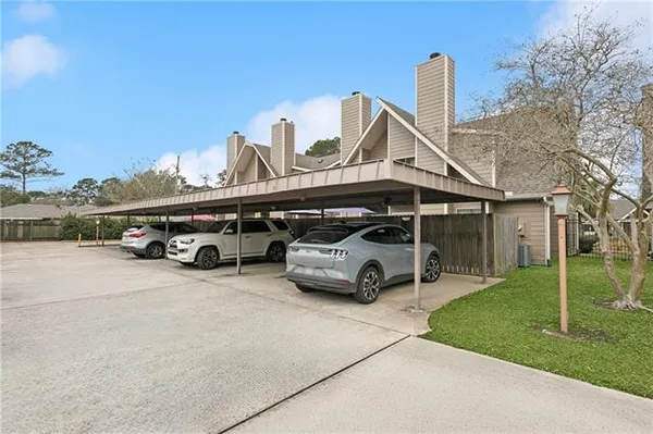 $1,695 | 500 Aries Drive, Unit 3A, Mandeville, LA 70471