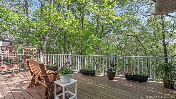 $599,000 | 86 Beacon Hill Drive, Lake Ozark, MO 65049