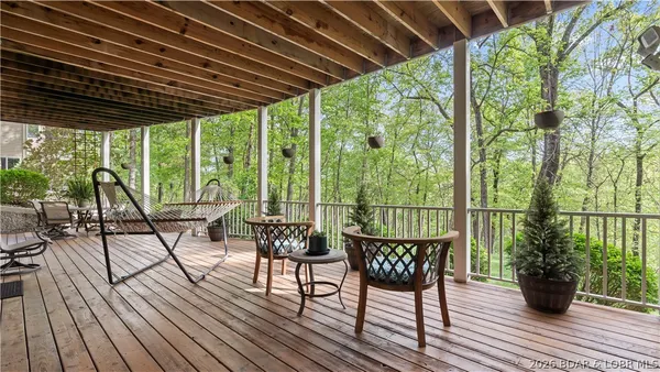 $599,000 | 86 Beacon Hill Drive, Lake Ozark, MO 65049