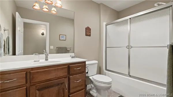 $599,000 | 86 Beacon Hill Drive, Lake Ozark, MO 65049