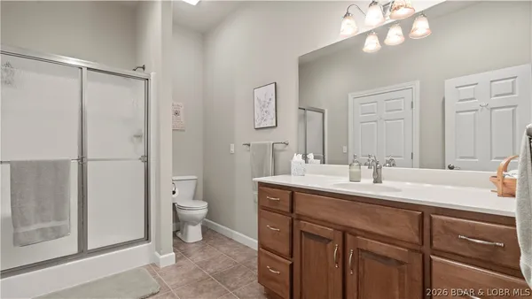 $599,000 | 86 Beacon Hill Drive, Lake Ozark, MO 65049