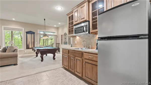 $599,000 | 86 Beacon Hill Drive, Lake Ozark, MO 65049