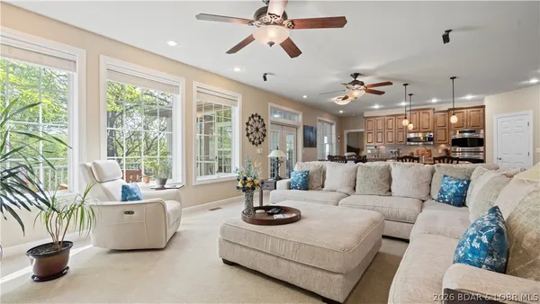 $599,000 | 86 Beacon Hill Drive, Lake Ozark, MO 65049