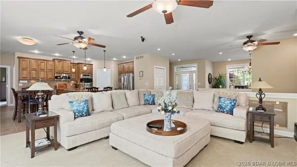 $599,000 | 86 Beacon Hill Drive, Lake Ozark, MO 65049