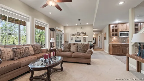 $599,000 | 86 Beacon Hill Drive, Lake Ozark, MO 65049