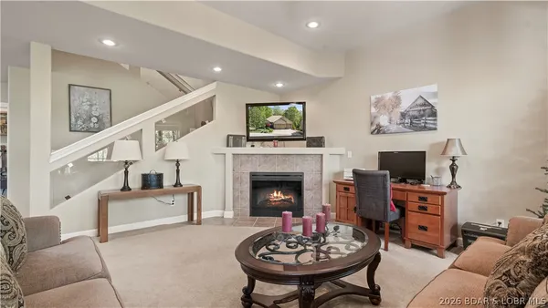 $599,000 | 86 Beacon Hill Drive, Lake Ozark, MO 65049