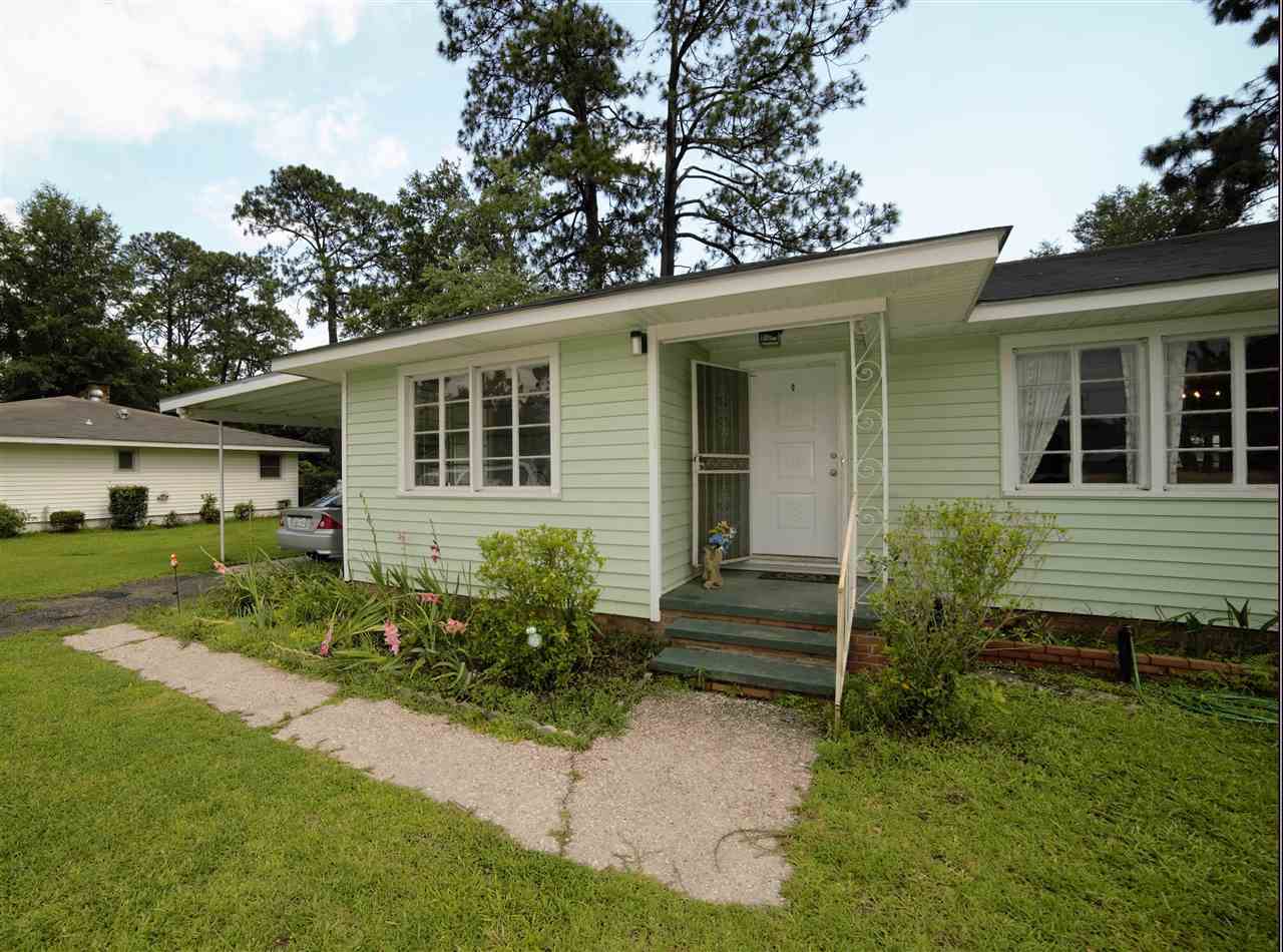 315 West Marigold Avenue Foley, AL 36535 - Photo 6 of 28 Front Walkway
