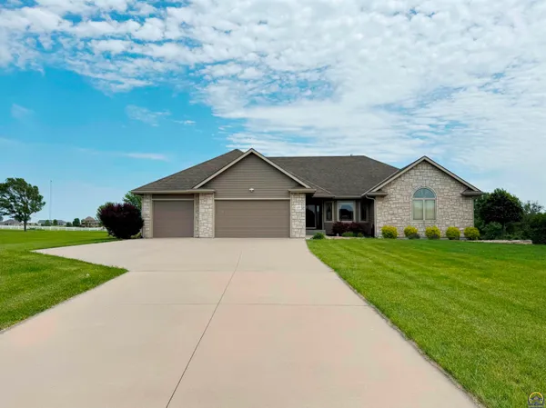 $675,000 | 5230 Southwest Knudsen Road, Topeka, KS 66610