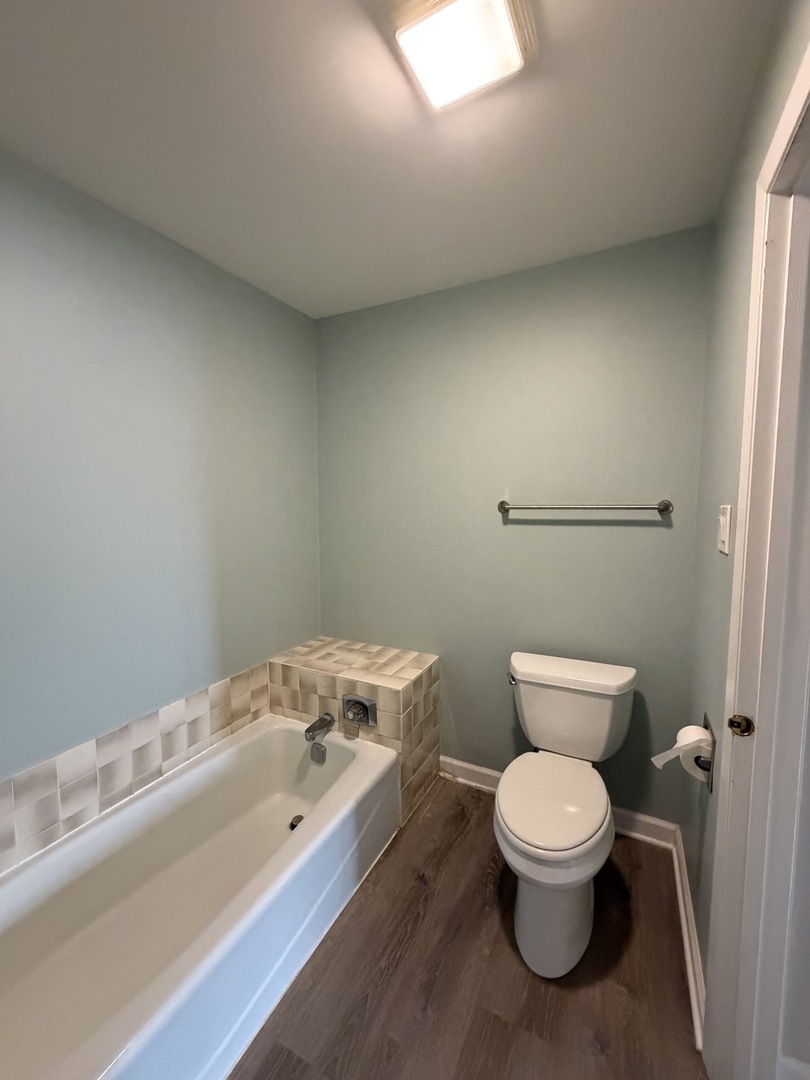 823 Coach Road, Unit 5 Palatine, IL 60074 - Photo 11 of 18