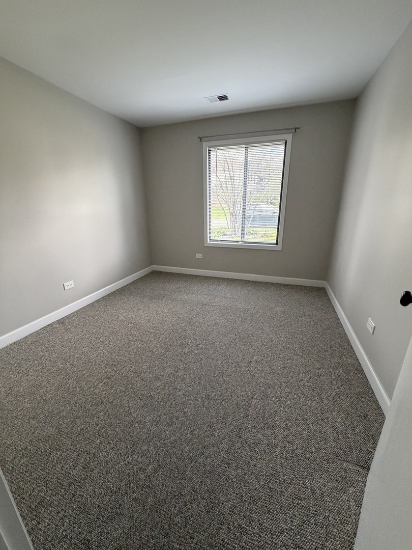 823 Coach Road, Unit 5 Palatine, IL 60074 - Photo 12 of 18