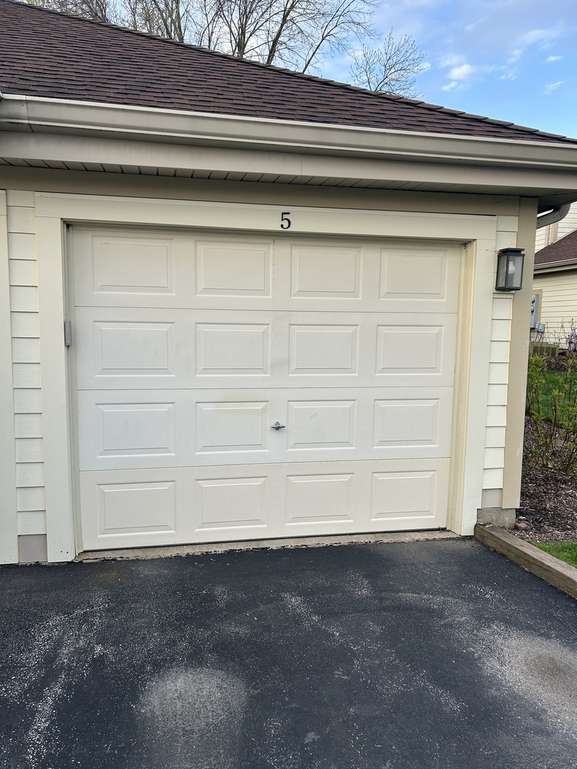 823 Coach Road, Unit 5 Palatine, IL 60074 - Photo 17 of 18