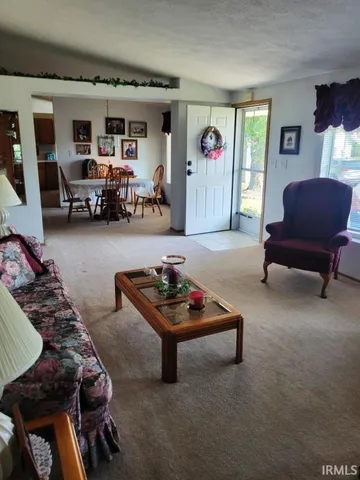 $319,000 | 6442 East 100 North, Montgomery, IN 47558