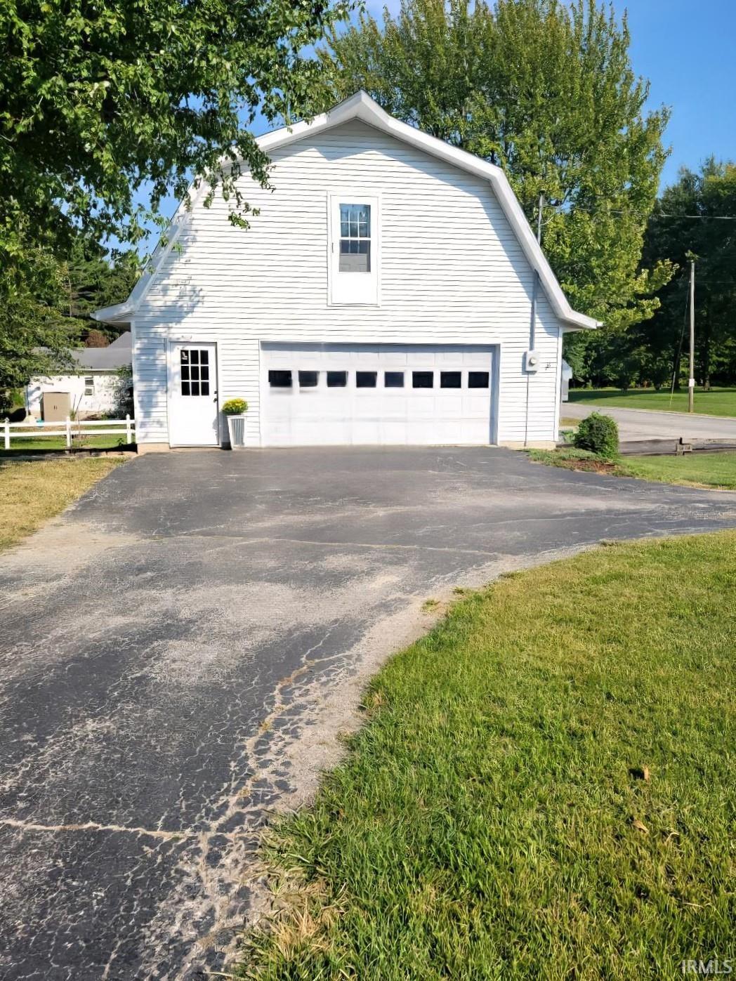 6442 East 100 North Montgomery, IN 47558 - Photo 26 of 27